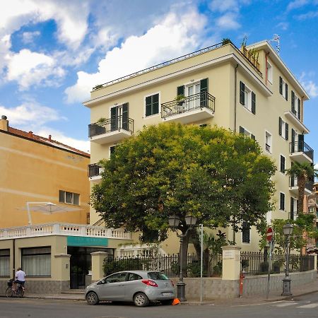 Residence San Marco Suites&Apartments Alassio Ngoại thất bức ảnh