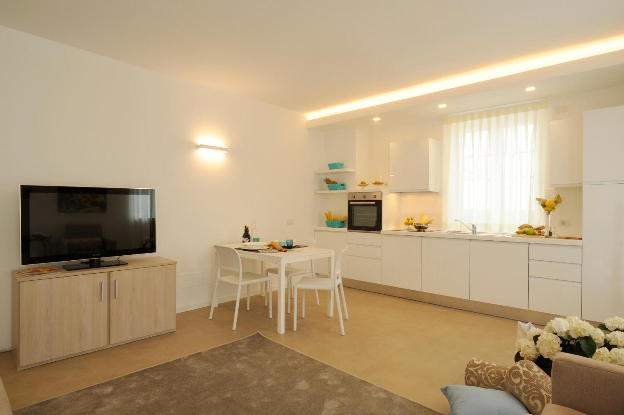 Residence San Marco Suites&Apartments Alassio Ngoại thất bức ảnh