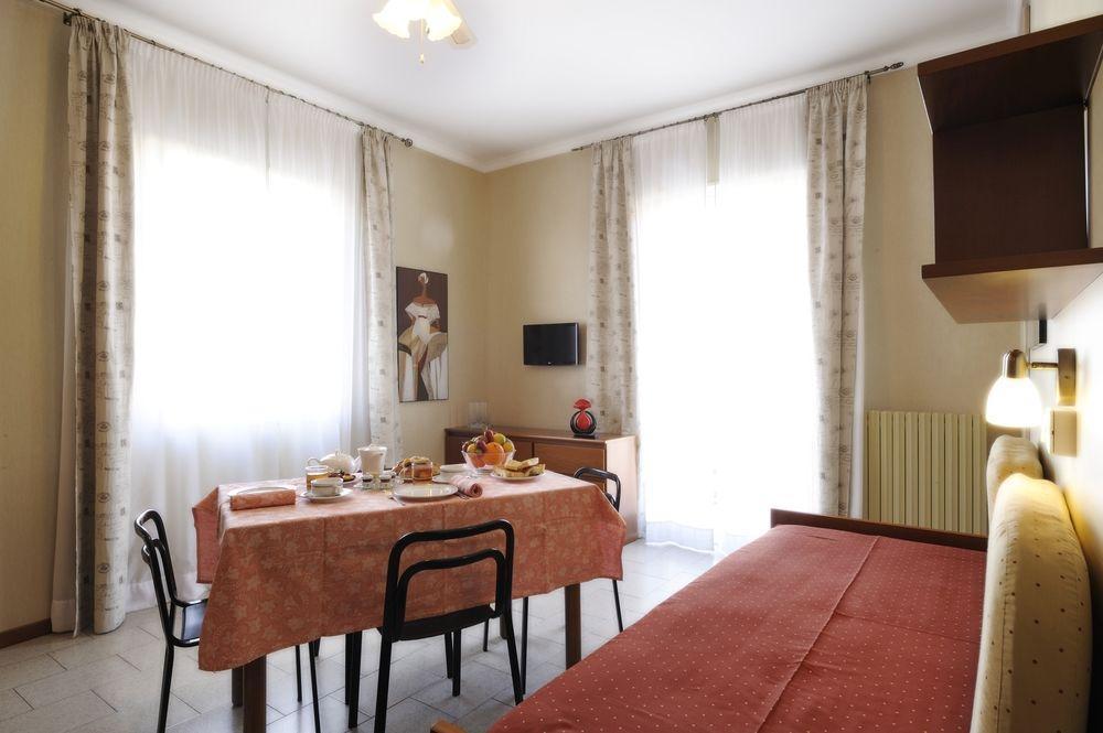 Residence San Marco Suites&Apartments Alassio Ngoại thất bức ảnh