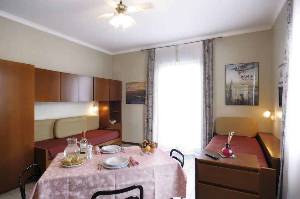 Residence San Marco Suites&Apartments Alassio Ngoại thất bức ảnh