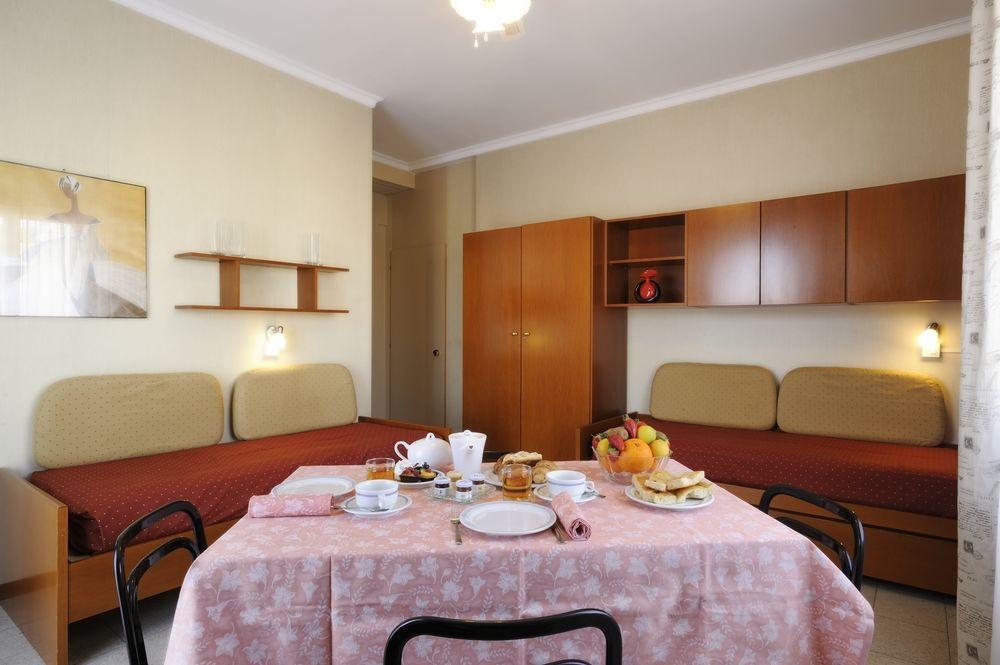 Residence San Marco Suites&Apartments Alassio Ngoại thất bức ảnh