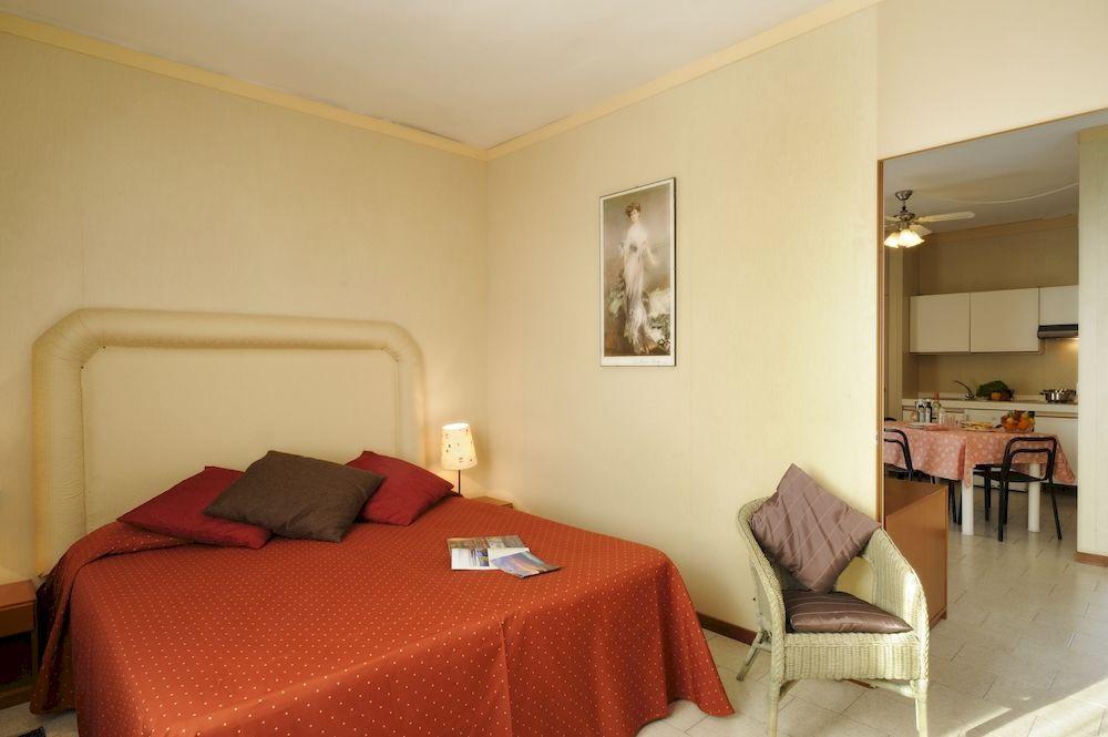 Residence San Marco Suites&Apartments Alassio Ngoại thất bức ảnh