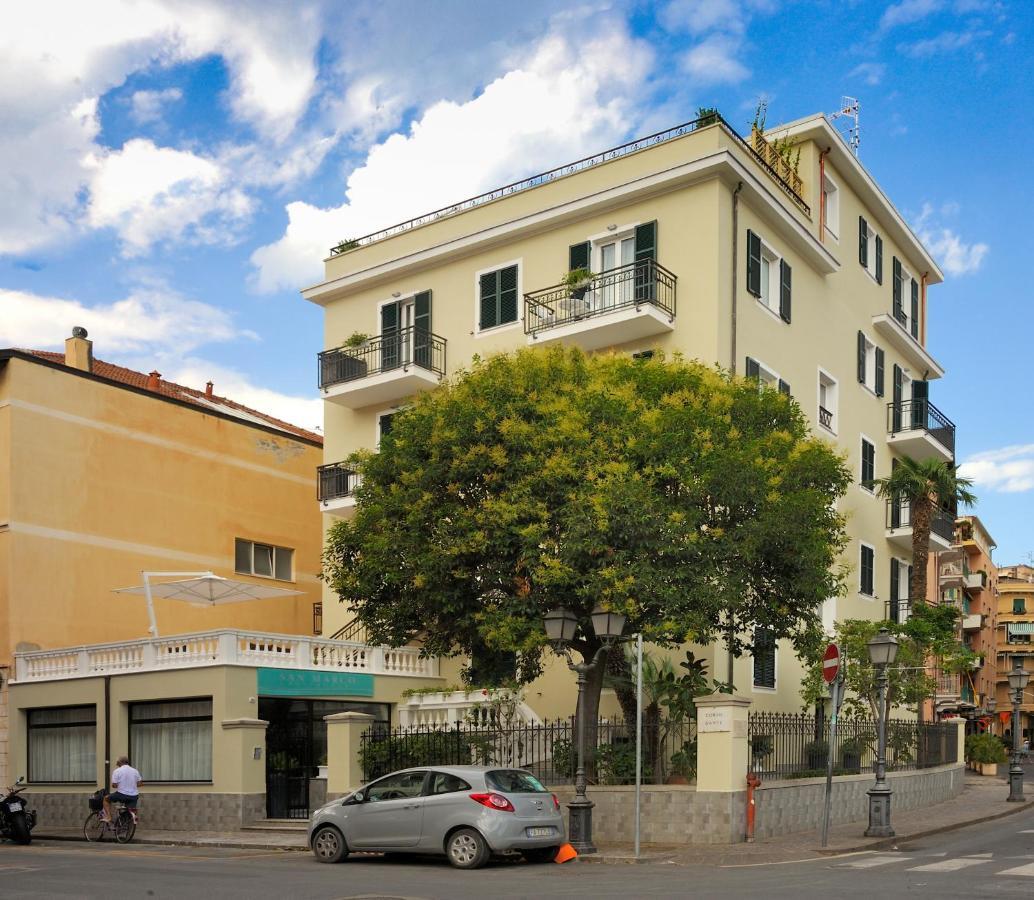 Residence San Marco Suites&Apartments Alassio Ngoại thất bức ảnh